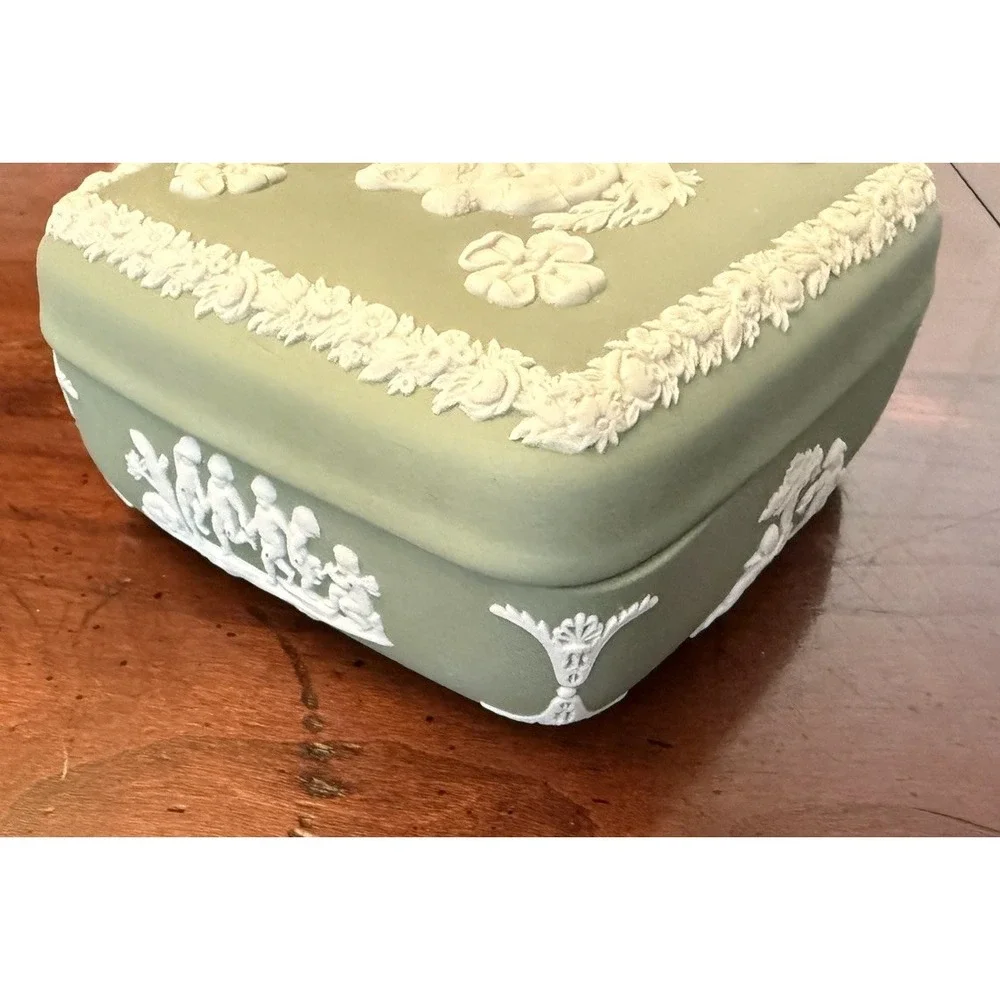 Wedgwood vintage sage